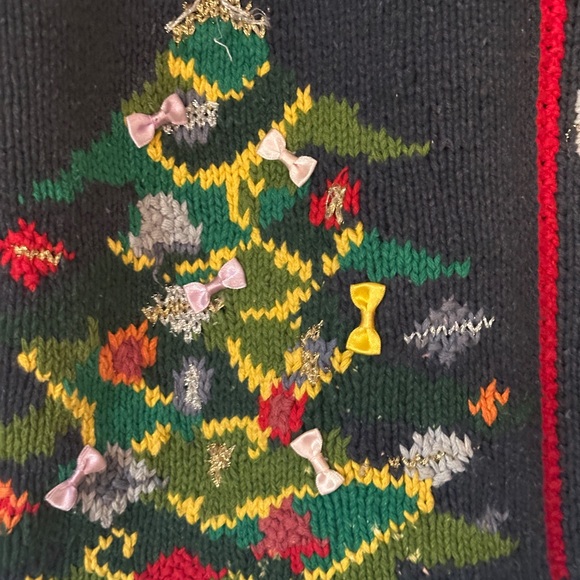 Vintage Festive Holiday Sweater - Picture 2 of 6